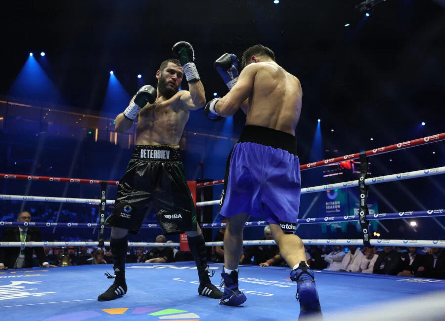 Beterbiev Derrota Bivol em Decisão Controversa – O Impacto nos Meio-Pesados
