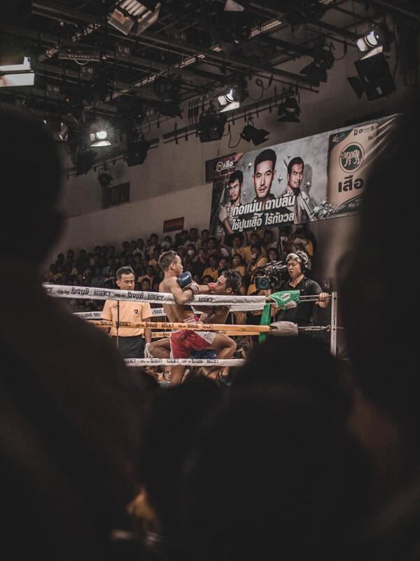 A Origem do Muay Thai: Uma Jornada pela História da Arte das Oito Armas - Thai Shark