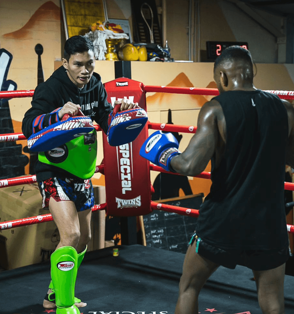 Benefícios Psicológicos das Artes Marciais: Uma Jornada Além do Físico - Thai Shark
