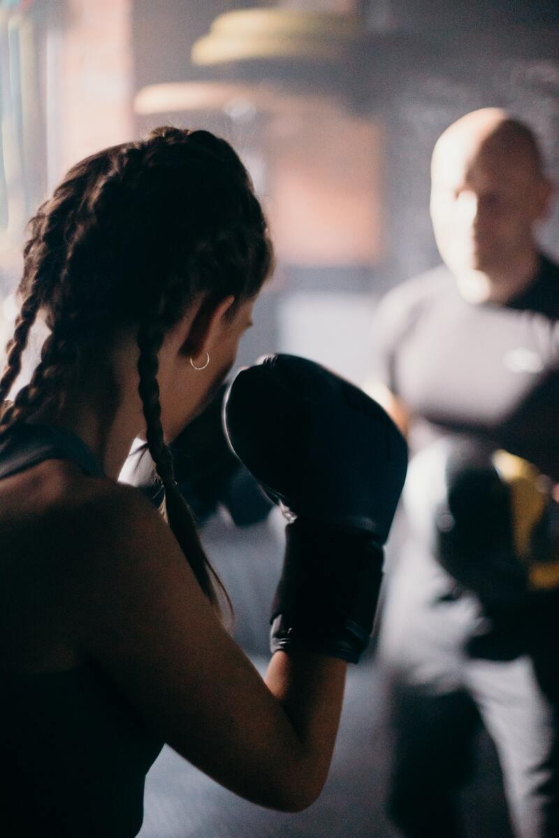 Dando um Nocaute no Desgaste: Como Manter e Cuidar dos Seus Equipamentos de Artes Marciais - Thai Shark