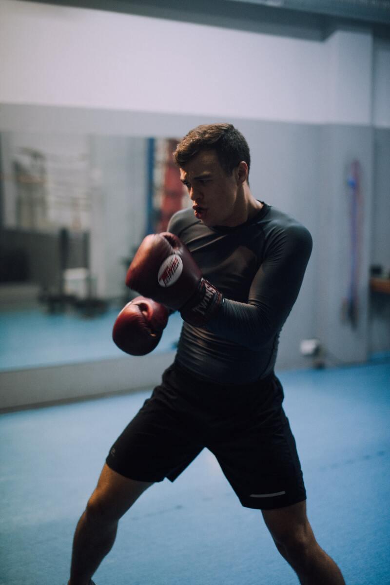 Entre Golpes e Artesanato: A Arte por Trás dos Equipamentos de Artes Marciais de Alta Qualidade - Thai Shark