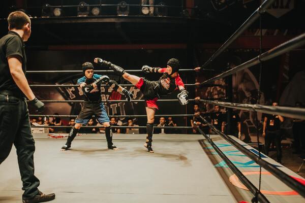 Introdução ao Kickboxing: Equipamentos, Técnicas e Dicas para Iniciantes - Thai Shark