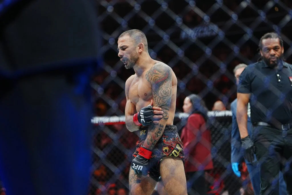 UFC 323: Pantoja Quebra o Braco, Van Vira Campeao e Yan Retoma o Cinturao em Noite Dramatica em Las Vegas