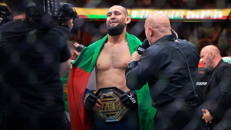 UFC 319: Chimaev reina com 50–44 x3 sobre Du Plessis; Lerone Murphy nocauteia Pico e Prates apaga Geoff Neal com cotovelada